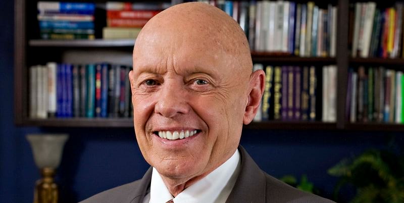 Image of Stephen Covey, author of the book 'The 7 habits of highly influential people'.
